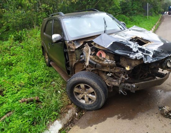 transito acidente e oleo na pista deixa trecho da br 282 interditado no oeste 3