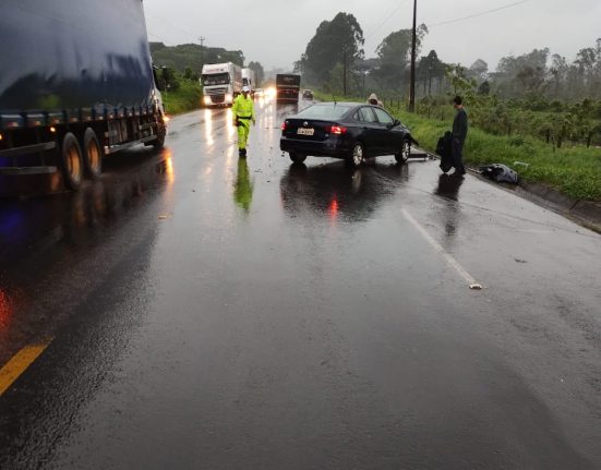 Colisão entre veículos na SC 480