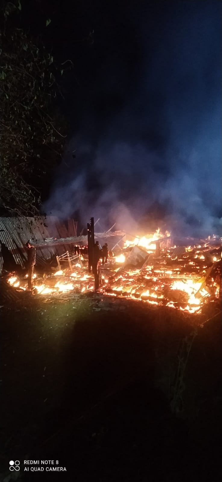 Incêndio destrói residência em Coronel Martins