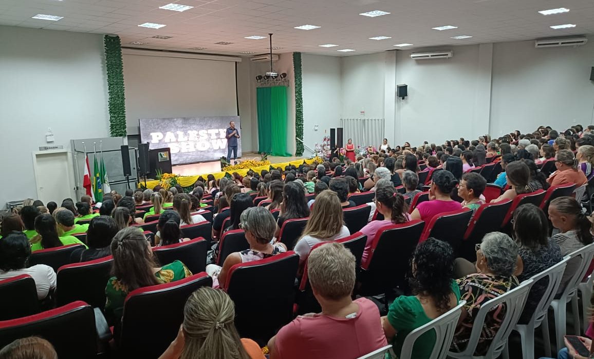Mulheres participam de evento especial em São Domingos