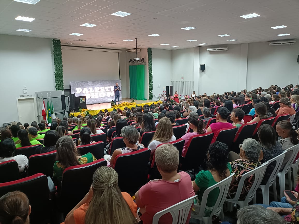 Mulheres participam de evento especial em São Domingos