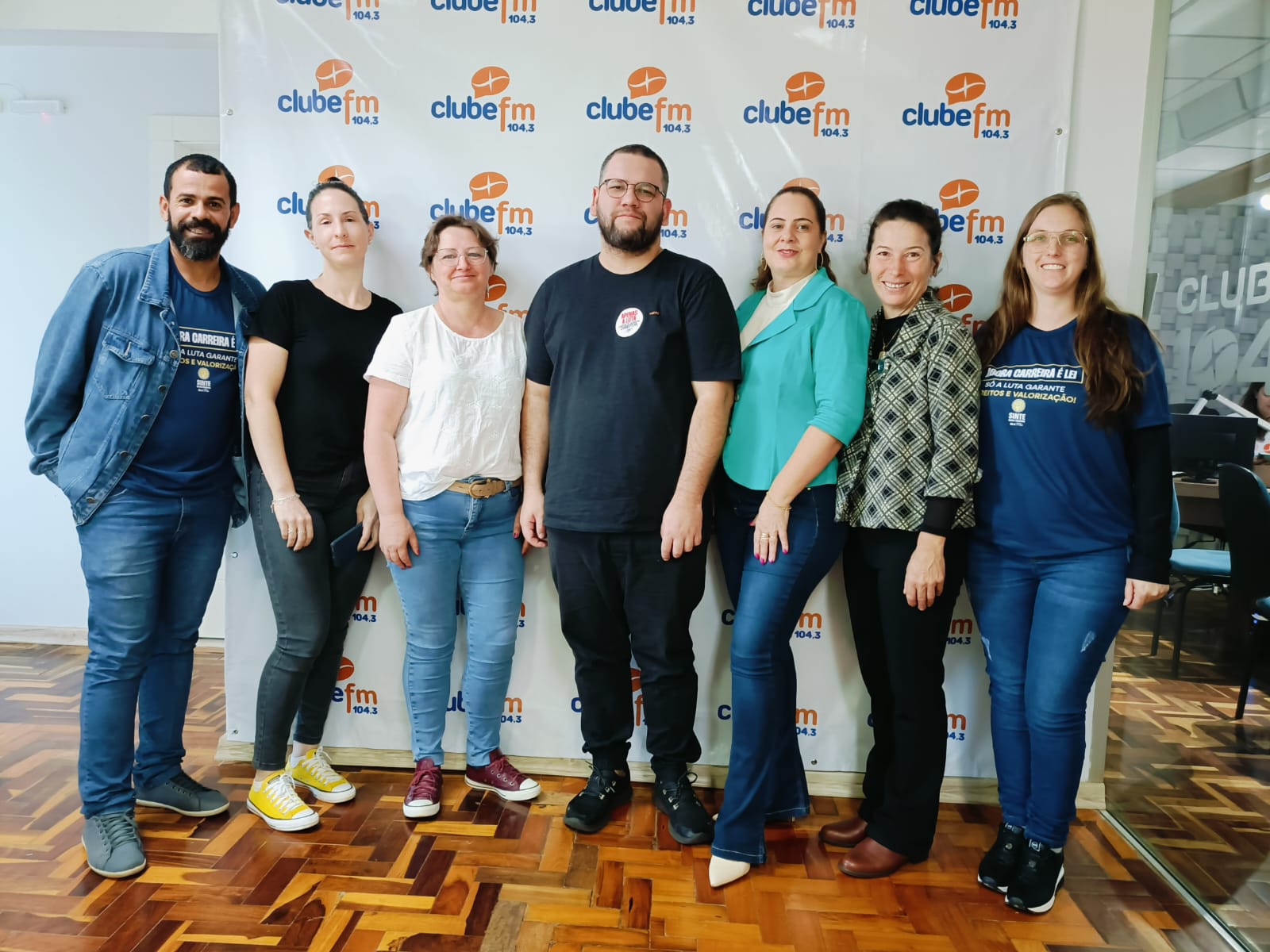 Nesta manhã, no programa Conexão Clube, entrevistamos representantes do Sindicato dos Trabalhadores em Educação de Santa Catarina (Sinte) e professores dos municípios de São Domingos e Ipuaçu