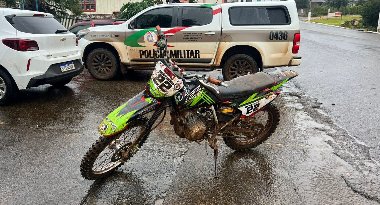 Polícia Militar apreende motocicleta com sinais de adulteração em São Domingos