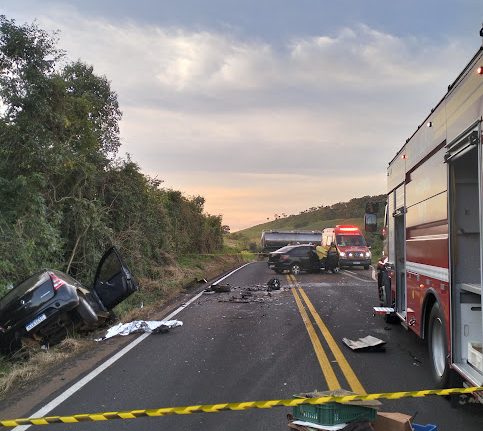 Vítimas de acidente fatal em Ipuaçu eram pai e filho