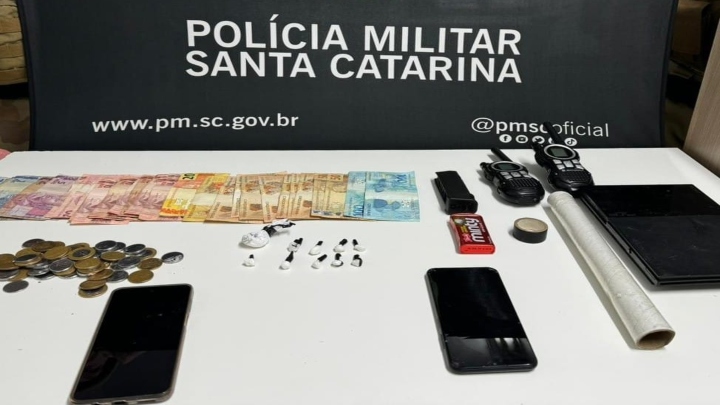 Polícia Militar desarticula ponto de venda de drogas em Xanxerê