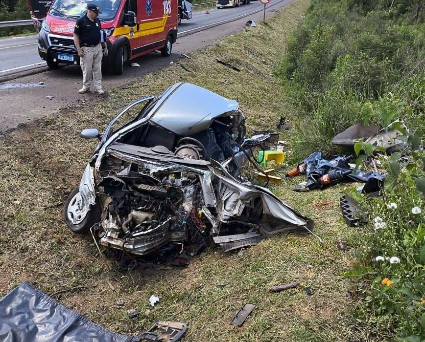 Idoso morre em colisão frontal na BR-282 em Ponte Serrada