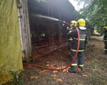 Incêndio em aviário mobiliza bombeiros no Oeste