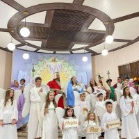 Fiéis celebram o Natal com encenação emocionante na Igreja Matriz