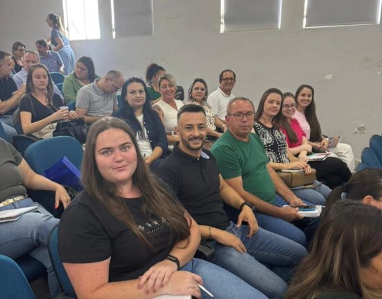 Servidores de São Domingos participam de seminário sobre habitação popular