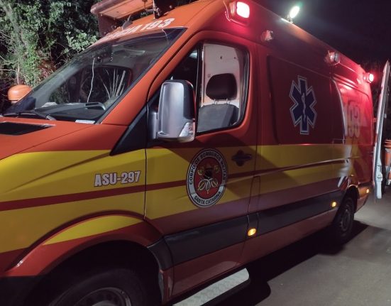 Criança de 2 anos é socorrida após se afogar em piscina em Faxinal dos Guedes