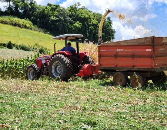 Secretaria presta serviços aos agricultores de São Domingos