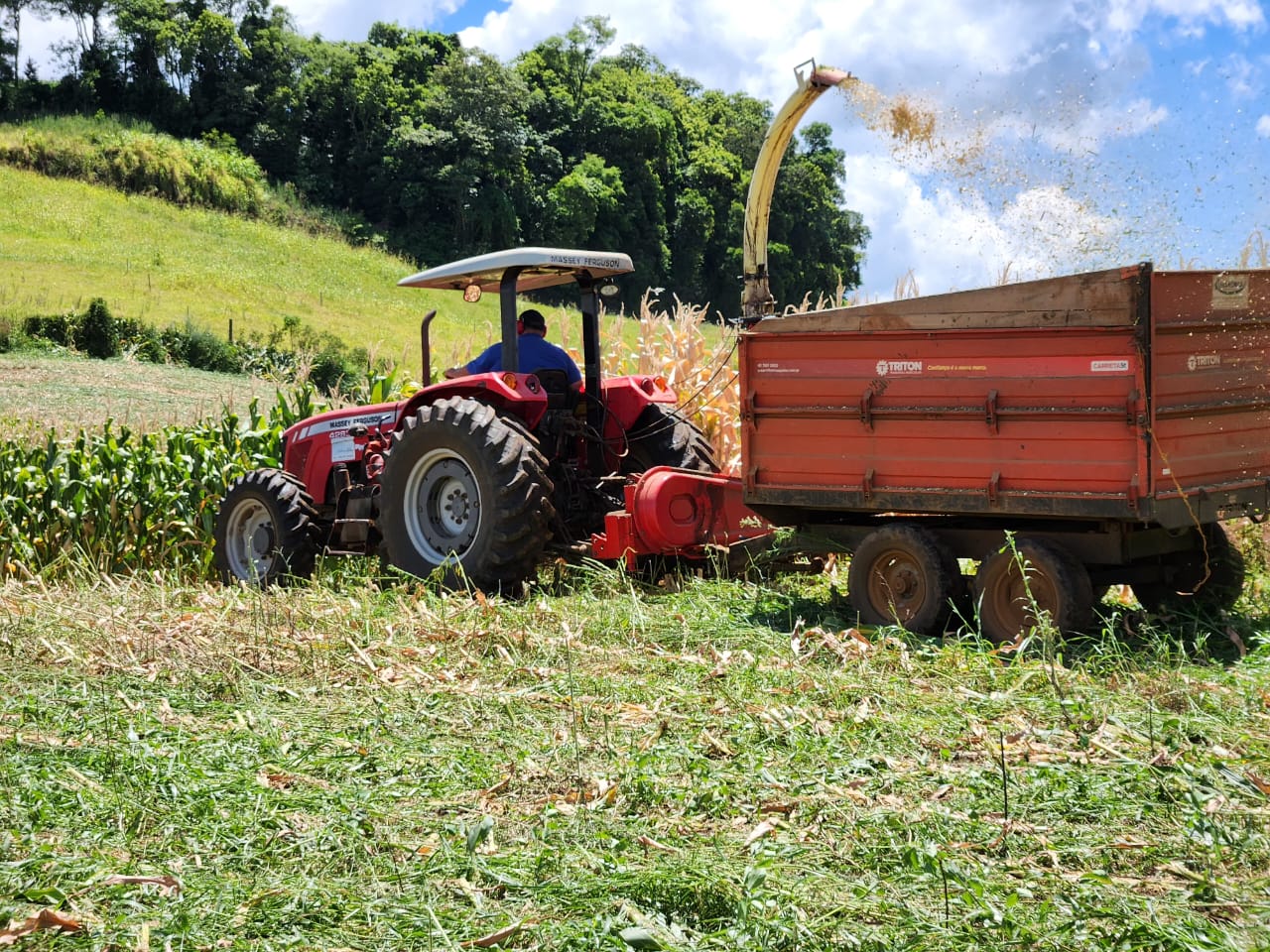 Secretaria presta serviços aos agricultores de São Domingos