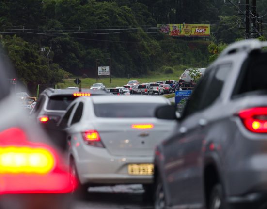 Detran/SC orienta proprietários que perderam placas de veículos