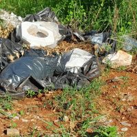 Descarte irregular de lixo continua preocupando moradores de São Domingos