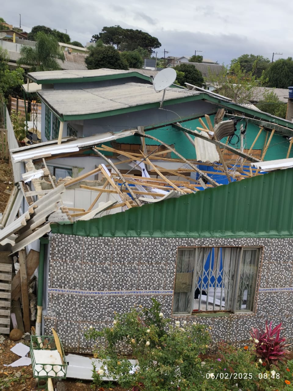 Explosão em residência mobiliza Corpo de Bombeiros em Xanxerê