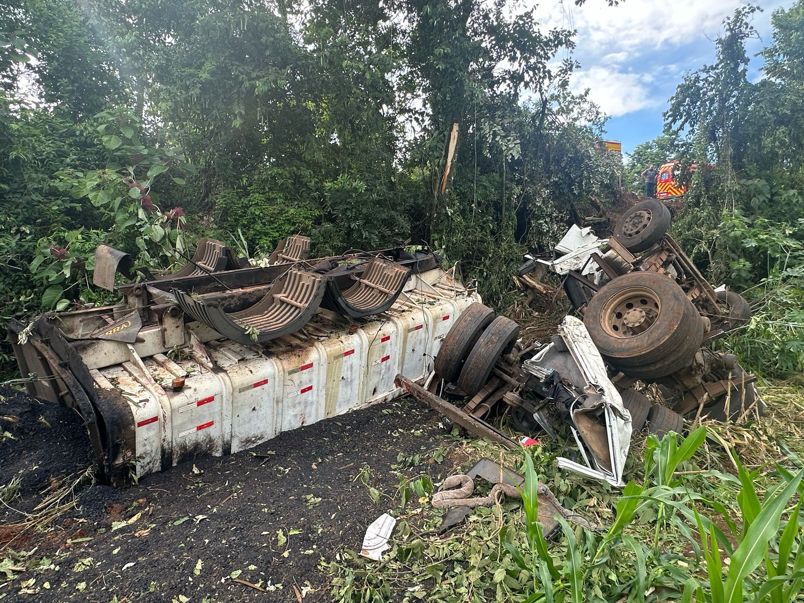 Motorista é resgatado após acidente na BR 158